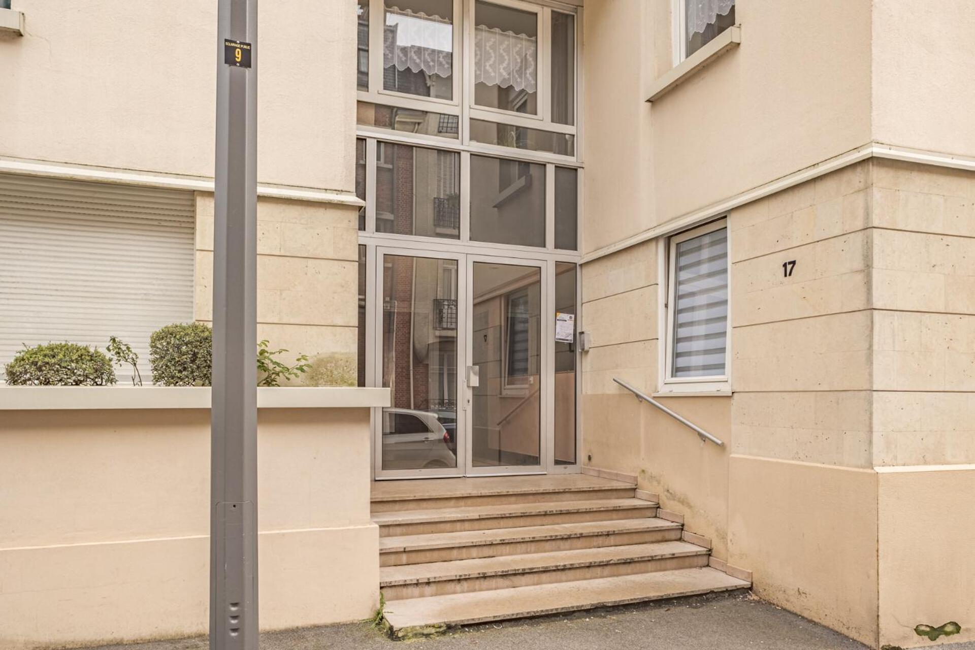 Julia Home, Madamedemconciergerie Reims Extérieur photo