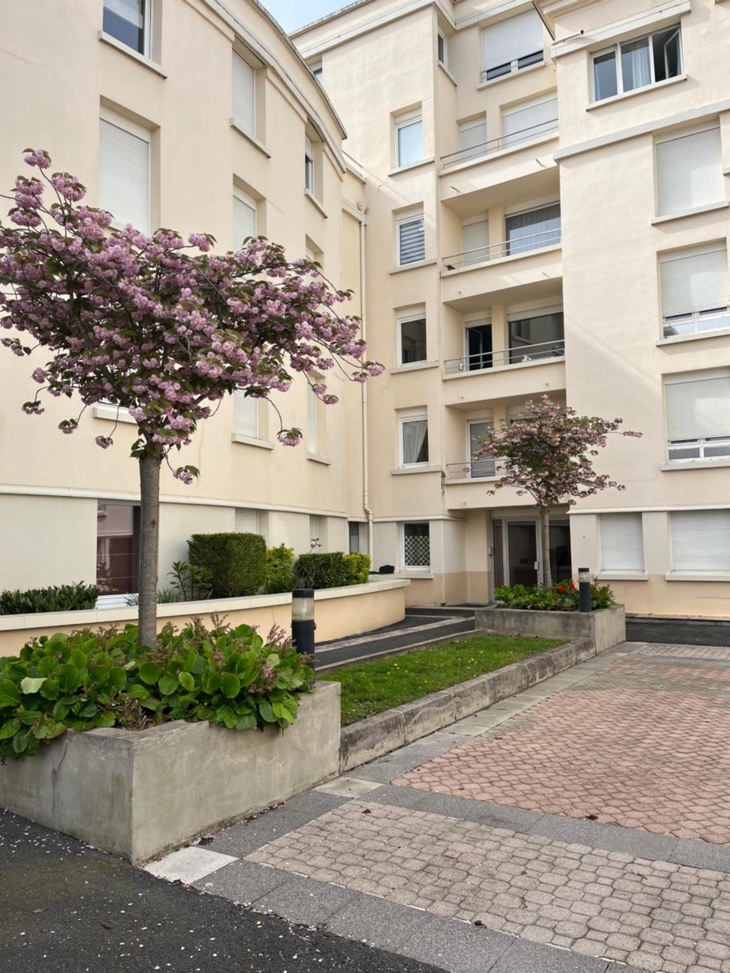Julia Home, Madamedemconciergerie Reims Extérieur photo